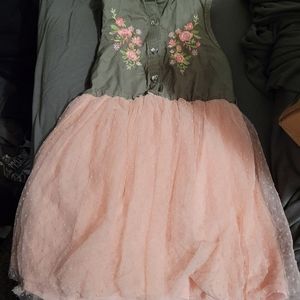 Girls dress